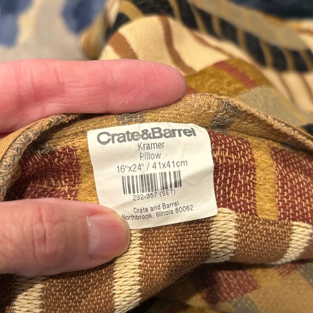 Set/2 CRATE & BARREL 24” x 16” Kramer Throw Pillow Covers Geo Print Accent Shams